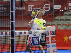 El postureo en el pádel www.worldpadeltour.com