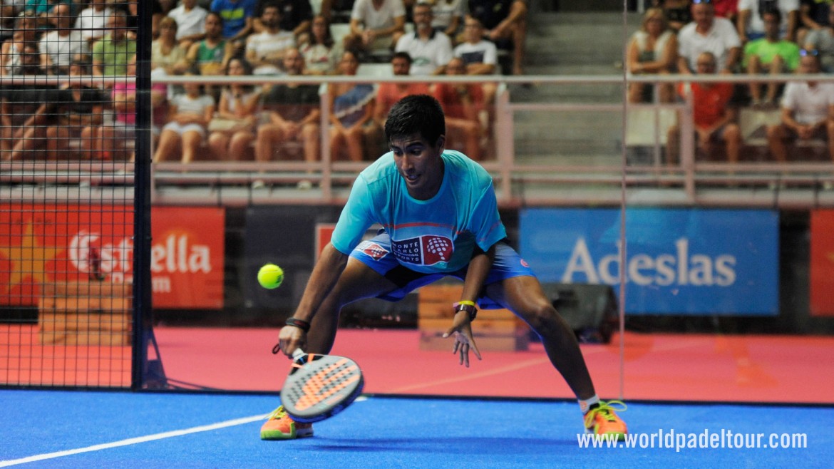 Foto de World Padel Tour - Cómo defender las bolas bajas en el fondo de la pista