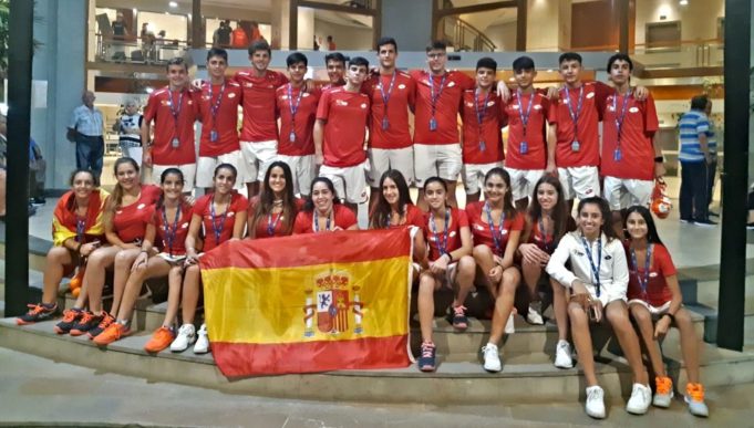 La selección española logra el doblete en el Mundial de Pádel de Menores 2019 La selección española logra el doblete en el Mundial de Pádel de Menores 2019