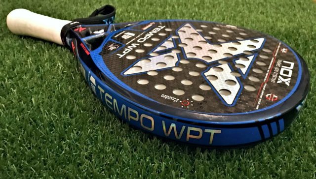 Análisis de la pala de pádel Nox TEMPO World Padel Tour Luxury Series