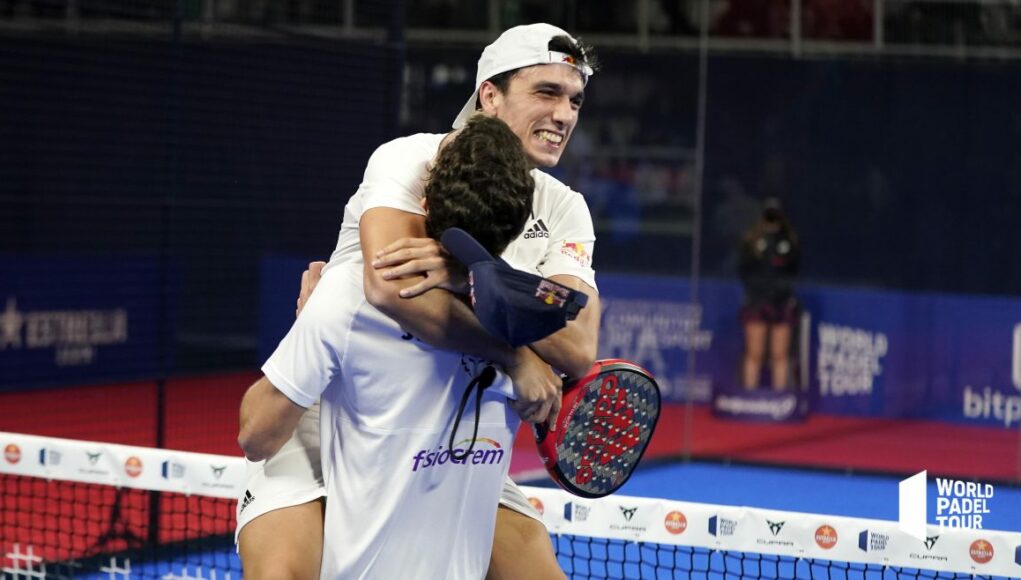 juan-lebron-alejandro-galan_estrella-damm-alicante-open-2022_finales__dsc9170-copia-1170x658 Primer título de la temporada para Lebrón y Galán