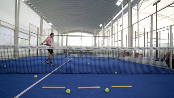 Paquito Navarro nos enseña a hacer la dejada con retroceso Paquito Navarro nos enseña a hacer la dejada con retroceso