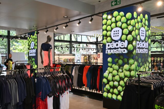 La mayor tienda de pádel del mundo abre sus puertas La mayor tienda de pádel del mundo abre sus puertas