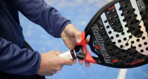 Paquito Navarro nos explica las empuñaduras en pádel