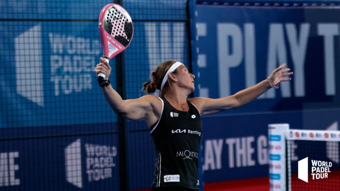 Carolina Navarro: «Sabía que el pádel crecería, pero no de la forma tan rápida como lo ha hecho en los últimos años» Carolina Navarro: "Es muy emocionante tener que luchar con ellas y no saber qué va a pasar en ninguna eliminatoria"