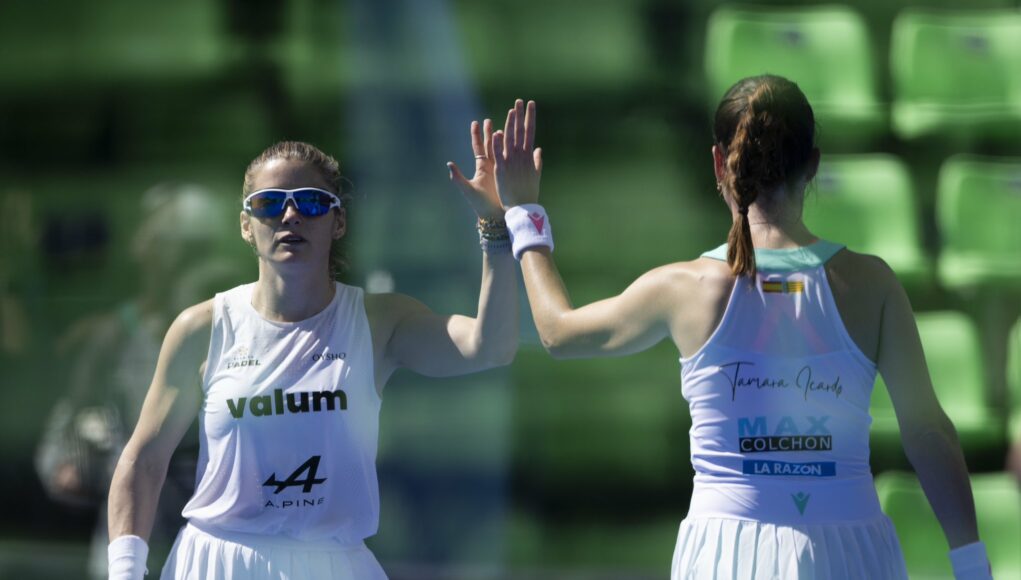 GHRI5r4XUAAJVpQ Alejandra Salazar y Tamara Icardo debutan con victoria en el Riyadh Season P1