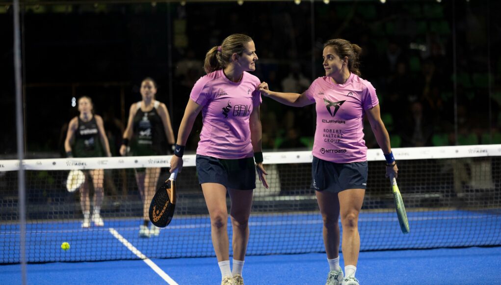 GHmb76tWMAE7f5R Las dos primeras parejas del ranking femenino se verán las caras en la final del Riyadh Season P1