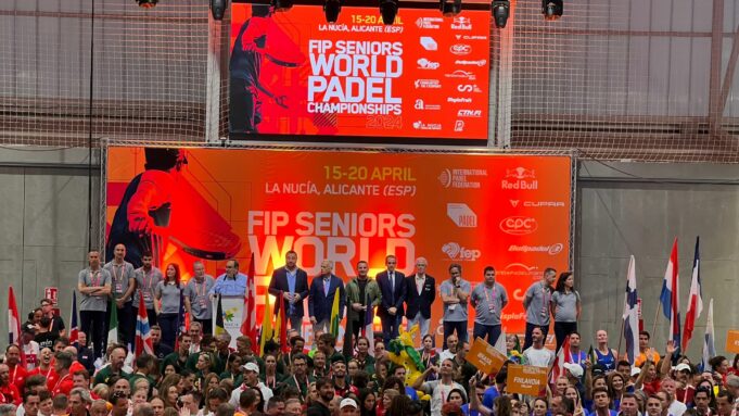 Luigi Carraro: «Gracias a vosotros el pádel se ha convertido en uno de los deportes más importantes del mundo» FIP Seniors World Padel Championships