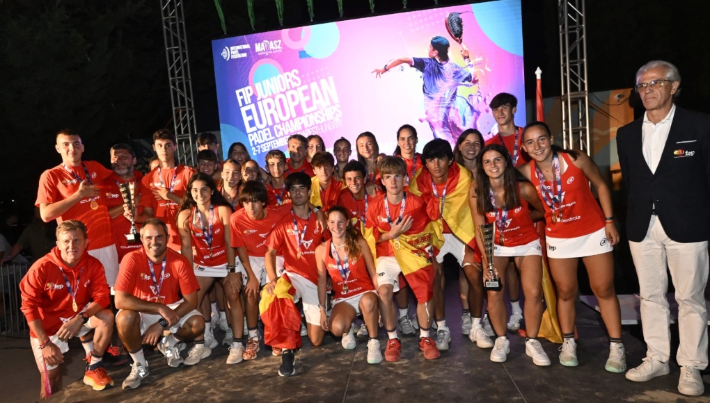 spainchamps España firma el doblete en los FIP Juniors European Padel Championships