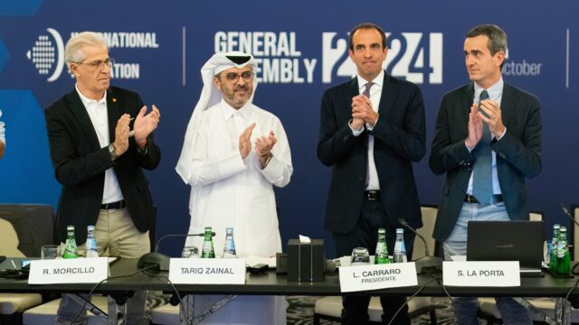 Luigi Carraro reelegido por unanimidad presidente de la FIP Luigi Carraro reelegido por unanimidad presidente de la FIP