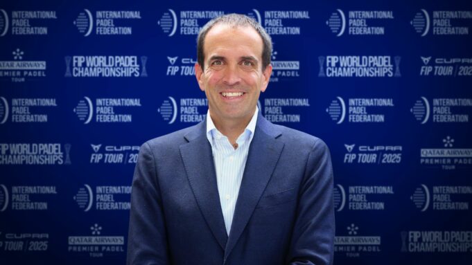 Luigi Carraro, presidente de la FIP: «Dejamos atrás otro año espectacular y extraordinario. Un año en el que el pádel ha cambiado definitivamente» Luigi Carraro: "Dejamos atrás otro año espectacular y extraordinario. Un año en el que el pádel ha cambiado definitivamente"