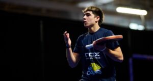 Facu Dehnike hace historia al meterse en semifinales del Gijón Premier Padel P2 con 16 años