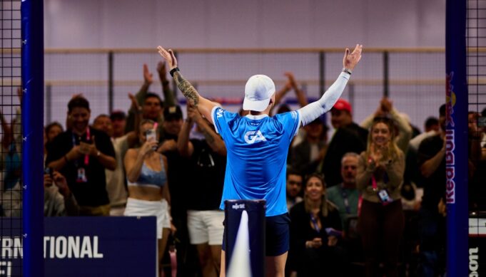 ‘Los Mágicos’ remontan y ya les esperan Paquito Navarro y Lucas Bergamini en segunda ronda del P1 de Miami 'Los Mágicos' remontan y ya les esperan Paquito Navarro y Lucas Bergamini en segunda ronda