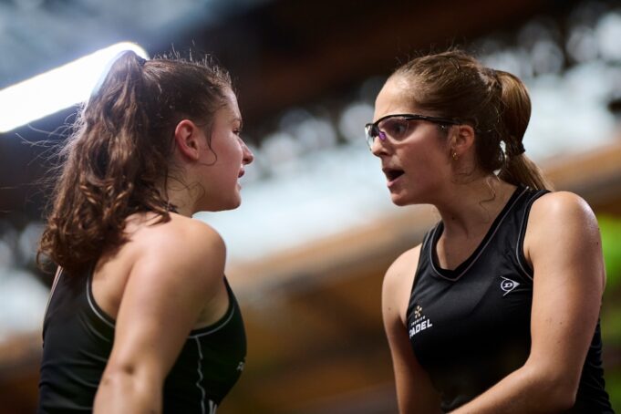 Marta Borrero y Martina Calvo protagonizan una de las múltiples sorpresas en los octavos del P2 de Bruselas al eliminar a Marta Ortega y Sofia Araújo Marta Borrero y Martina Calvo protagonizan una de las múltiples sorpresas en los octavos del P2 de Bruselas al eliminar a Marta Ortega y Sofia Araújo