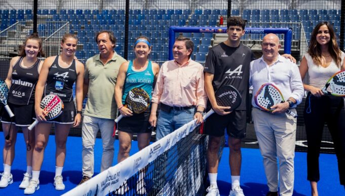 Arturo Coello en la presentación del Valladolid Premier Padel P2: «Es uno de los torneos más bonitos porque el marco en el que jugamos es increíble» Arturo Coello y Carolina Navarro, protagonistas de la presentación del mejor pádel del mundo en Valladolid