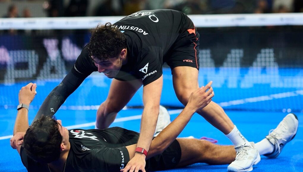 G00gQrXWIAAVG10 (1) Tercer título consecutivo de Arturo Coello y Agustín Tapia en París