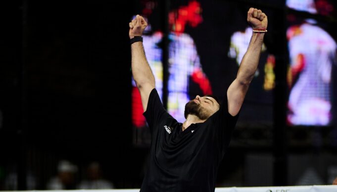 Javi Garrido y Lucas Campagnolo se ‘cargan’ a Franco Stupaczuk y Juan Lebrón en los octavos de final del Newgiza Premier Padel P2 Javi Garrido y Lucas Campagnolo se 'cargan' a Franco Stupaczuk y Juan Lebrón en los octavos de final del Newgiza Premier Padel P2