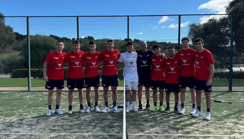 G3x94ViXMAAq7QJ La selección masculina de España vence a la de Gran Bretaña en la primera jornada de la FIP Euro Padel Cup 2025 – Final 8