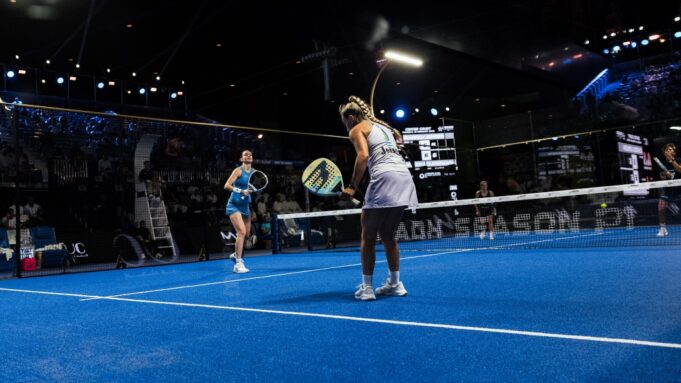 Remontada de Tamara Icardo y Claudia Jensen ante Bea González y Paula Josemaría en los cuartos de final del P1 de Riad Tamara Icardo y Claudia Jensen eliminan a Bea González y Paula Josemaría en los cuartos de final del P1 de Riad