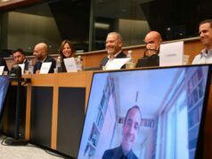 El pádel protagonista en el Parlamento Europeo a cuatro meses de su debut en los Juegos del Mediterráneo