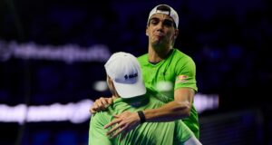 Juan Lebrón y Leo Augsburger rompen el Clásico y desafiarán a Coello y Tapia por el título en Málaga