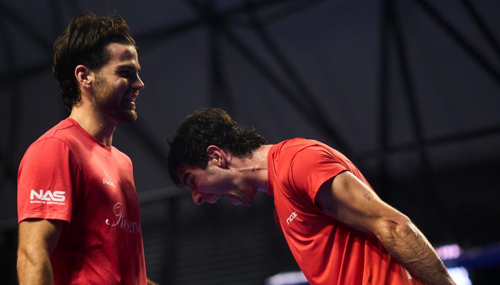 Premier Padel / Milano P1 Javi Garrido y Juani De Pascual firman los cuartos en Milán eliminando a Paquito Navarro y Martín Di Nenno
